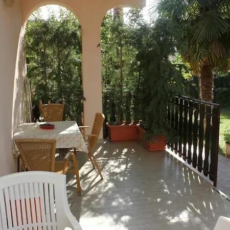 With A Parking Space Basanija, Umag - 7334 Bašanija