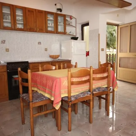 Appartement With A Parking Space Basanija, Umag - 7334