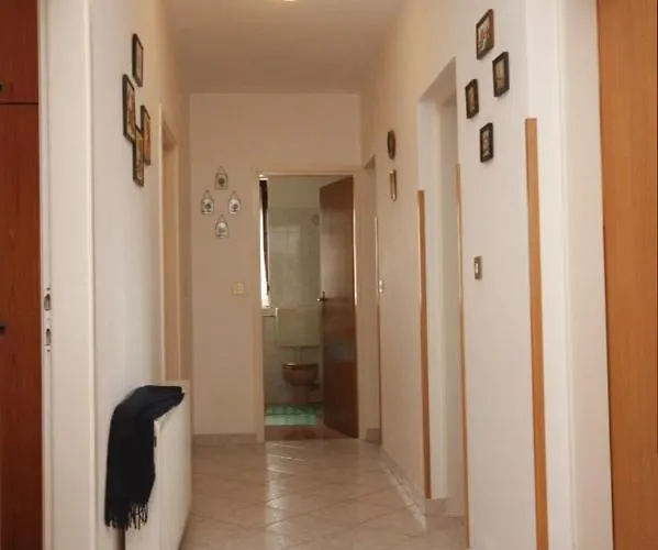 With A Parking Space Basanija, Umag - 7334 Apartman Bašanija
